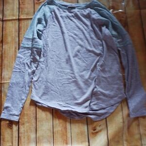 SO Gray Long Sleeve Relaxed T-Shirt